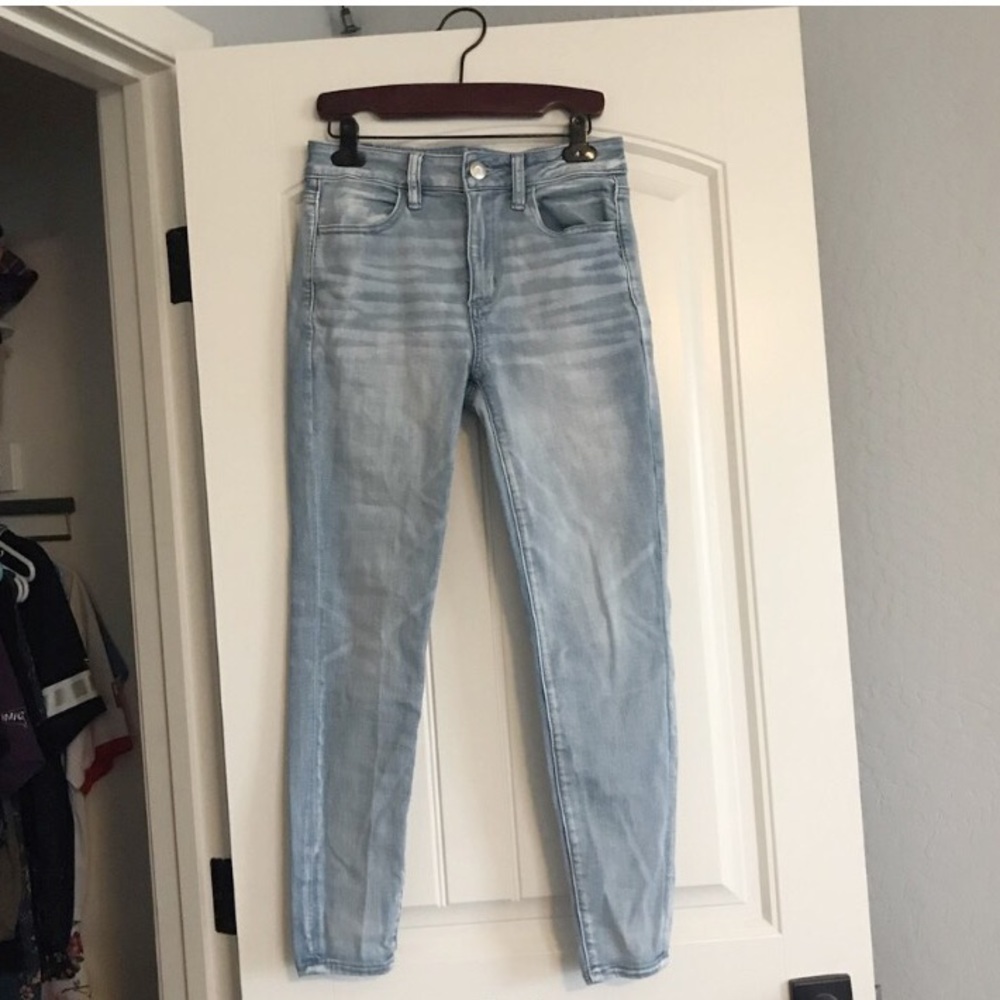 High Waisted American Eagle jeans
